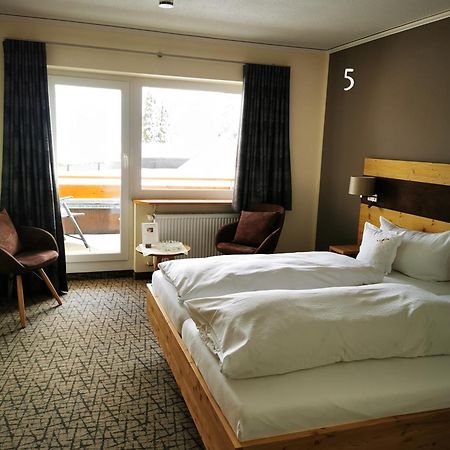 Wander- & Wellnesshotel Naegele Хёхеншванд Экстерьер фото